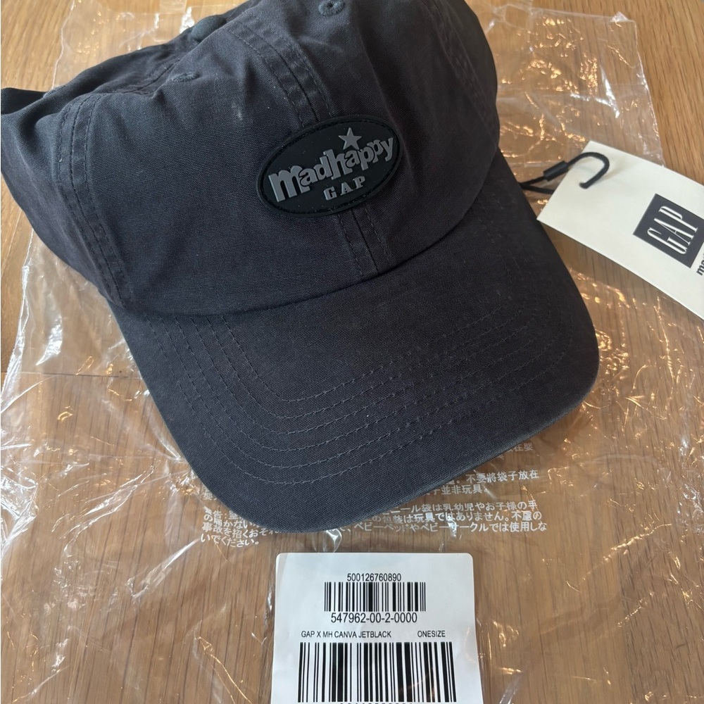 Gap x MadHappy 6-Panel Black Hat